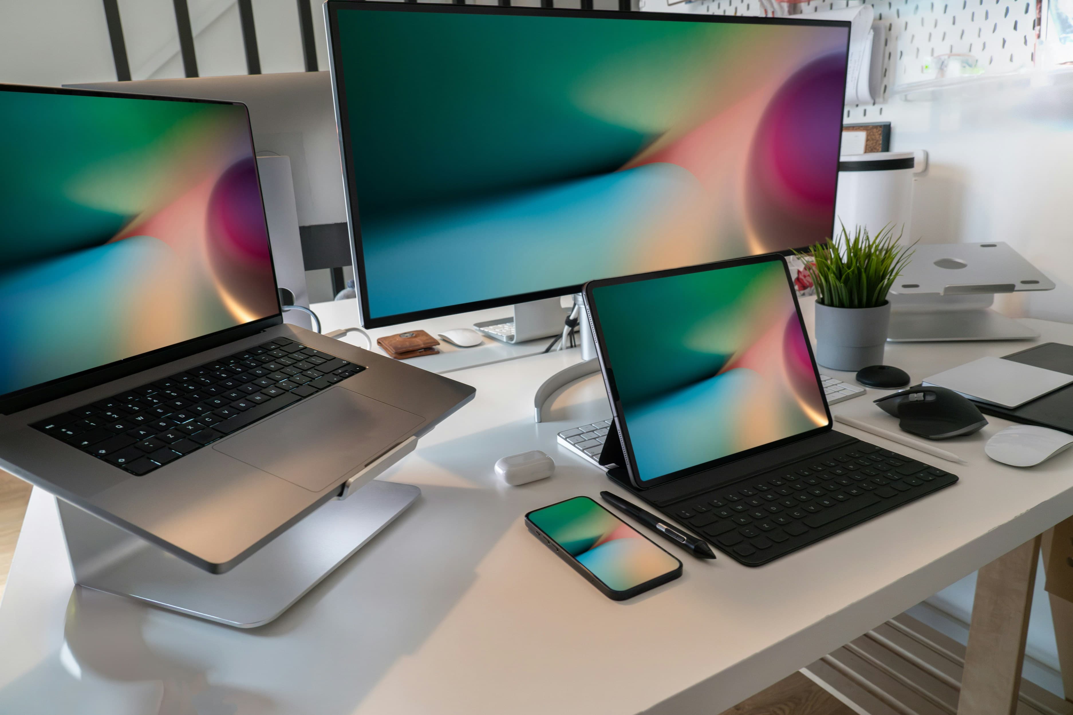PCs & Laptops